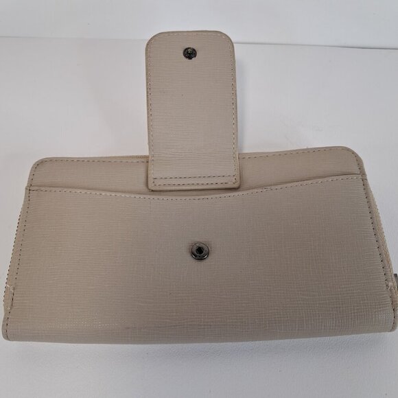 Badgley Mischka Zip Around Flap Front Pocket Taupe Wallet - Picture 4 of 12